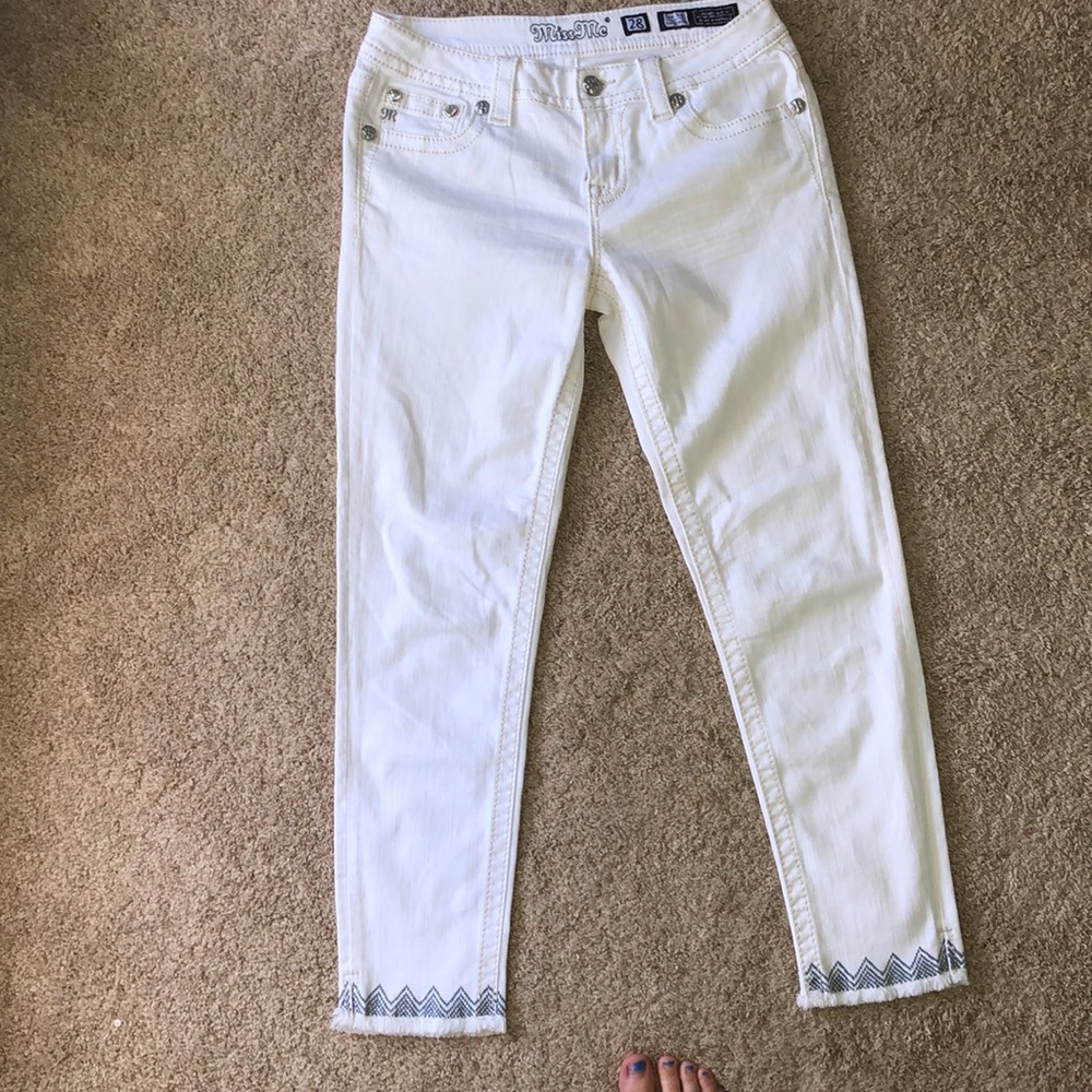 Miss Me White jeans